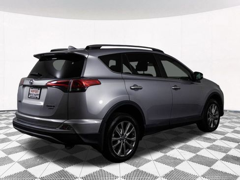 Used 2018 Toyota RAV4 Limited image 15