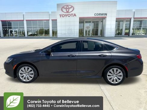 Used 2016 Chrysler 200 LX FWD image 2