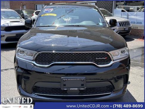 Used 2023 Dodge Durango SXT Launch Edition image 8