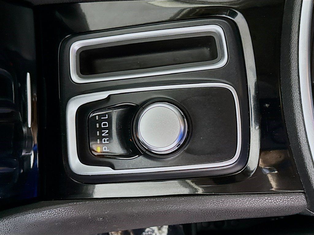 Used 2023 Chrysler 300 Touring w/ Safetytec Plus Group RWD image 19
