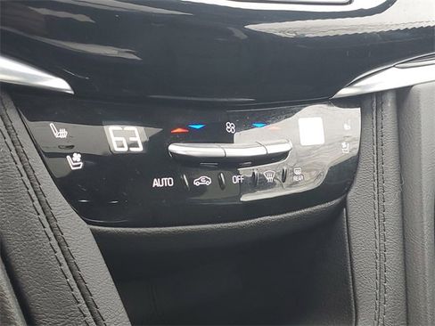 Certified 2025 Cadillac XT6 Sport w/ LPO, Floor Liner Package image 24