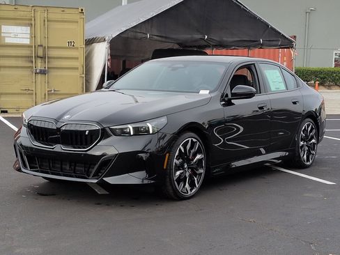 New 2026 BMW i5 eDrive40 w/ M Sport Package image 5