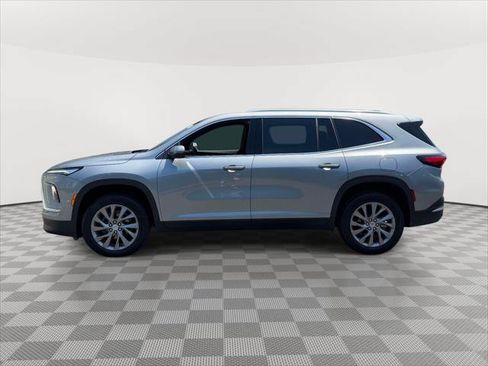 Used 2026 Buick Enclave Preferred w/ Power Package AWD/4WD image 4