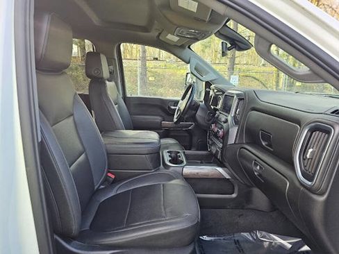 Used 2023 Chevrolet Silverado 2500 LTZ w/ LTZ Convenience Package AWD/4WD image 16