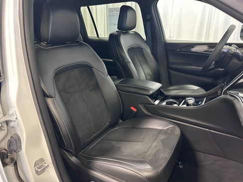 Used 2023 Jeep Grand Cherokee L Laredo image 22