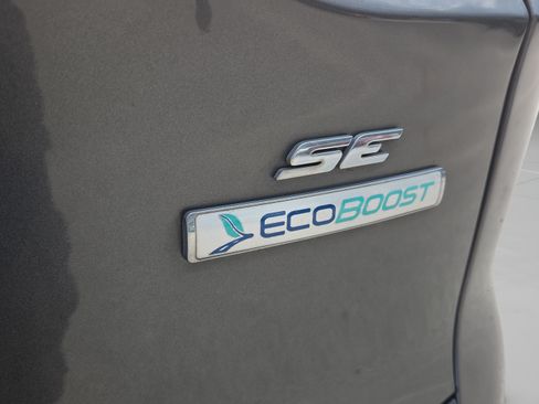 Used 2016 Ford Escape SE FWD image 37