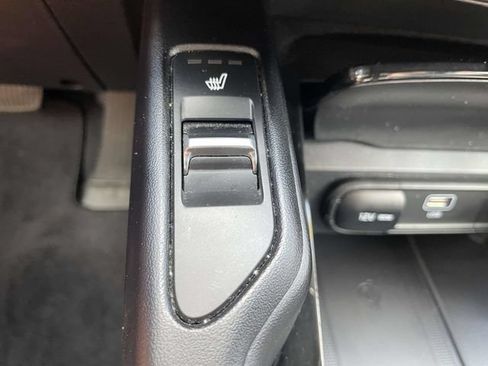 Certified 2024 Kia Telluride S w/ S Sunroof Package FWD image 28