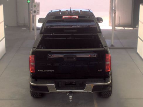 Used 2021 Chevrolet Colorado LT w/ LT Convenience Package RWD image 9