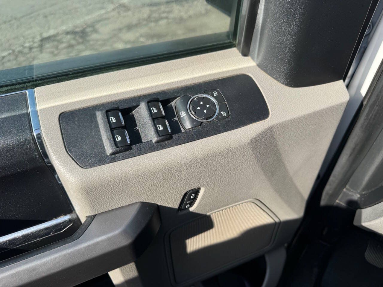 Used 2019 Ford F350 XLT w/ XLT Value Package AWD/4WD image 15