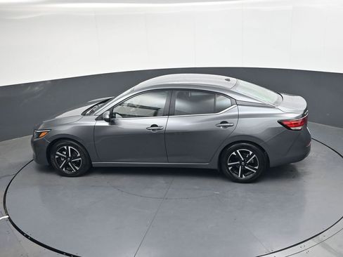 Used 2025 Nissan Sentra SV image 22