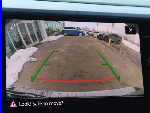 Used 2024 Volkswagen Taos SE image 36