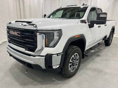 Used 2024 GMC Sierra 3500 Pro w/ Convenience Package