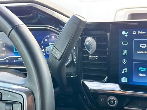 Used 2025 Chevrolet Silverado 2500 ZR2 w/ ZR2 Bison Edition image 14