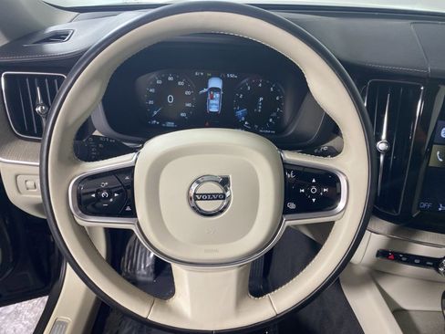 Used 2018 Volvo XC60 T6 Inscription w/ Luxury Seat Package AWD/4WD image 15