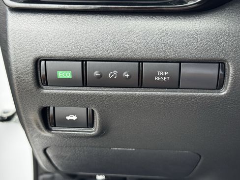 Used 2024 Nissan Sentra SV w/ All-Weather Package FWD image 25