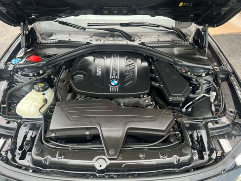 Used 2018 BMW 328d xDrive Sedan AWD/4WD image 12