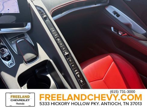 Used 2025 Chevrolet Corvette Z06 RWD image 28
