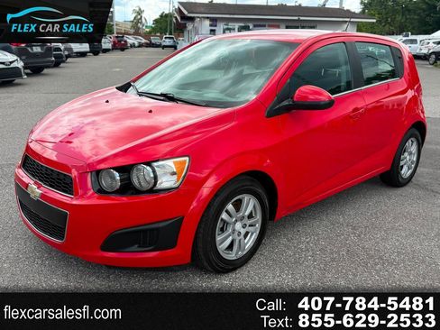 Used 2015 Chevrolet Sonic LT FWD image 1