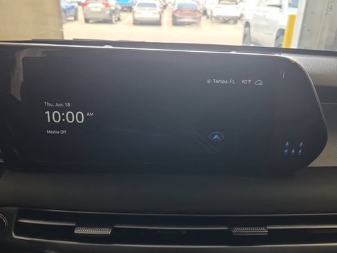 Used 2024 Hyundai Palisade SEL w/ Premium Package FWD image 7