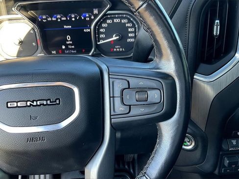 Used 2022 GMC Sierra 2500 Denali w/ Denali Black Diamond Edition image 19