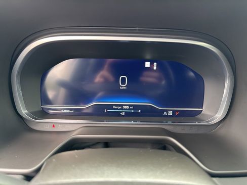 Used 2023 Chevrolet Tahoe High Country image 36