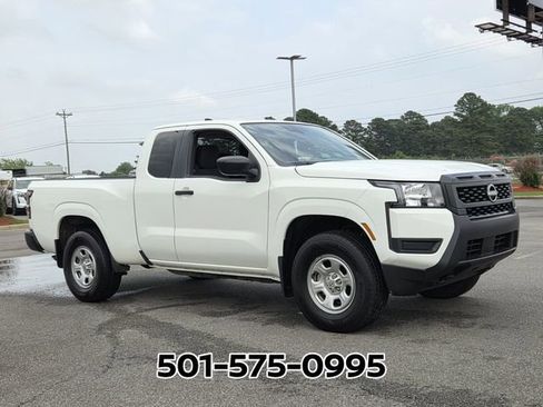 Used 2025 Nissan Frontier S AWD/4WD image 5