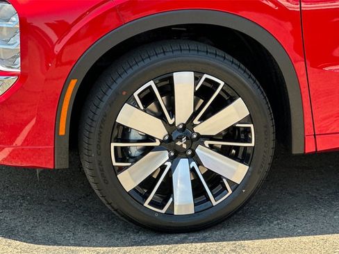 New 2025 Mitsubishi Outlander SEL image 26
