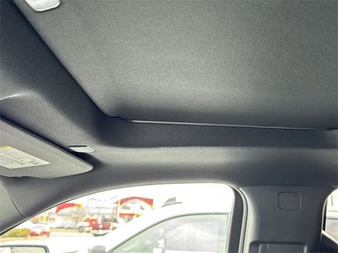 Used 2024 GMC Sierra 2500 AT4 w/ AT4 Premium Plus Package image 14