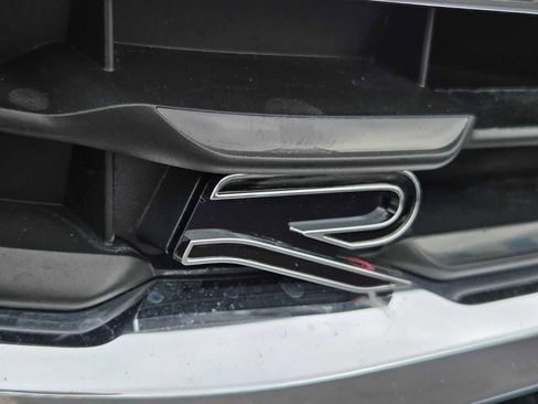 Used 2023 Volkswagen Atlas Cross Sport SEL Premium R-Line image 26