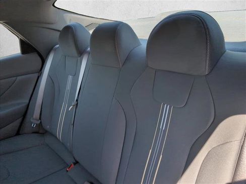 New 2026 Hyundai Elantra SE FWD image 17