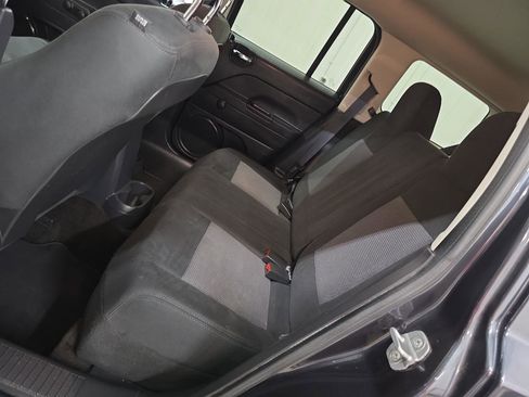 Used 2014 Jeep Patriot Sport image 28