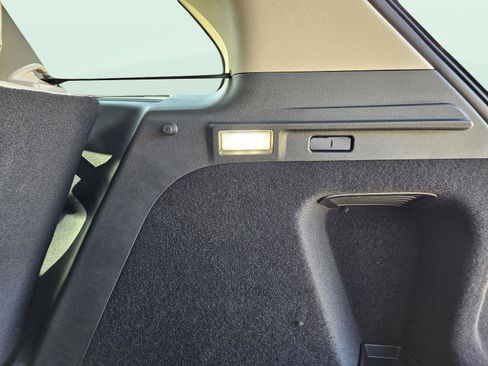 New 2026 Lincoln Corsair Reserve image 27