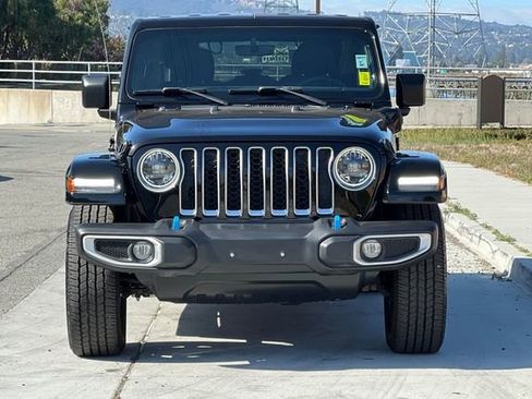 Used 2023 Jeep Wrangler Unlimited Sahara image 9