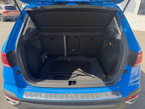 Used 2022 Volkswagen Taos SE image 6