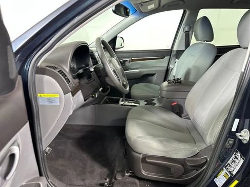 Used 2012 Hyundai Santa Fe GLS image 11