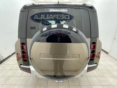 Used 2023 Land Rover Defender 130 SE image 20