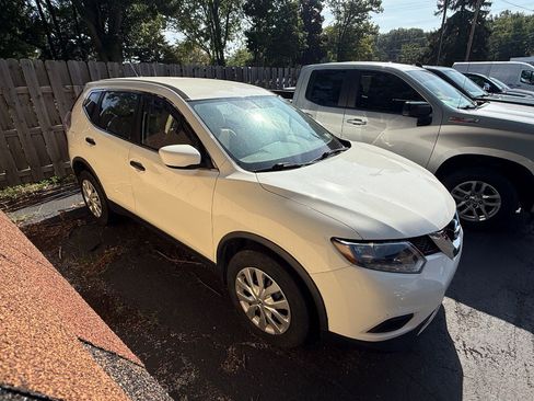 Used 2016 Nissan Rogue S AWD/4WD image 2