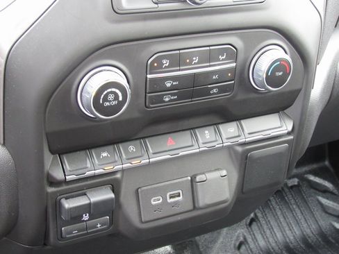 Used 2023 Chevrolet Silverado 1500 W/T w/ WT Value Package image 19