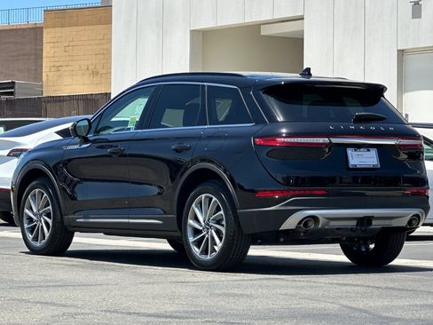 Certified 2025 Lincoln Corsair AWD w/ Equipment Group 101A image 5