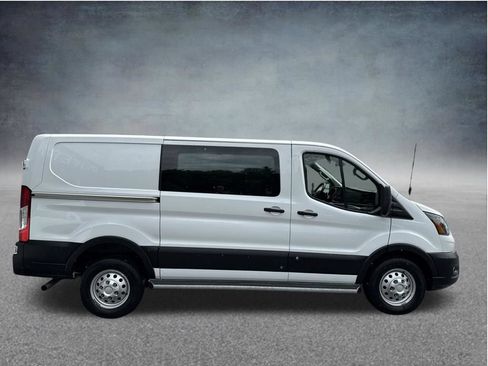 Used 2024 Ford Transit 250 Low Roof AWD w/ Exterior Upgrade Package image 7