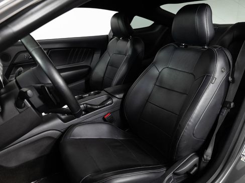 Used 2016 Ford Mustang Premium RWD image 16
