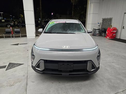 Used 2024 Hyundai Kona SEL FWD image 8