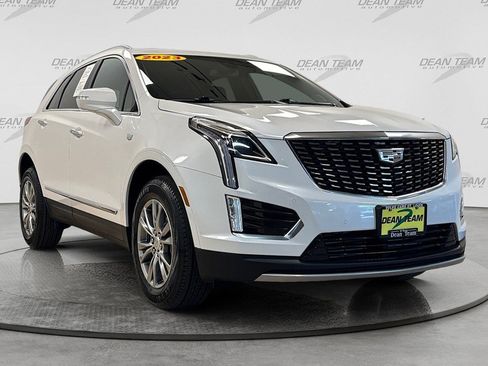 Used 2023 Cadillac XT5 Premium Luxury FWD image 2
