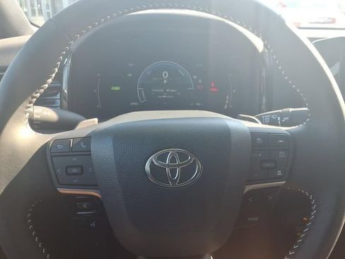 Used 2026 Toyota Camry SE FWD image 24