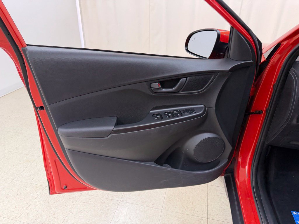 Used 2020 Hyundai Kona SEL FWD image 17