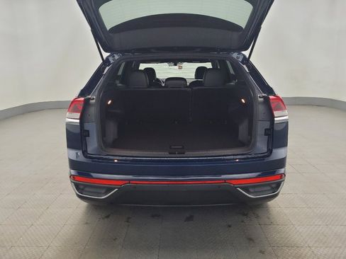 Used 2022 Volkswagen Atlas Cross Sport SE image 29
