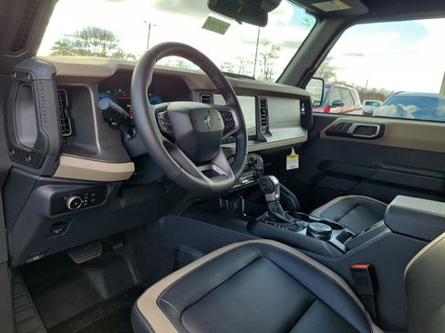 New 2025 Ford Bronco Big Bend w/ Black Diamond Package image 20