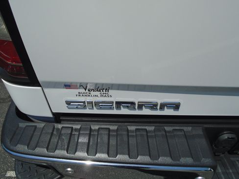 Used 2017 GMC Sierra 1500 SLT AWD/4WD image 45