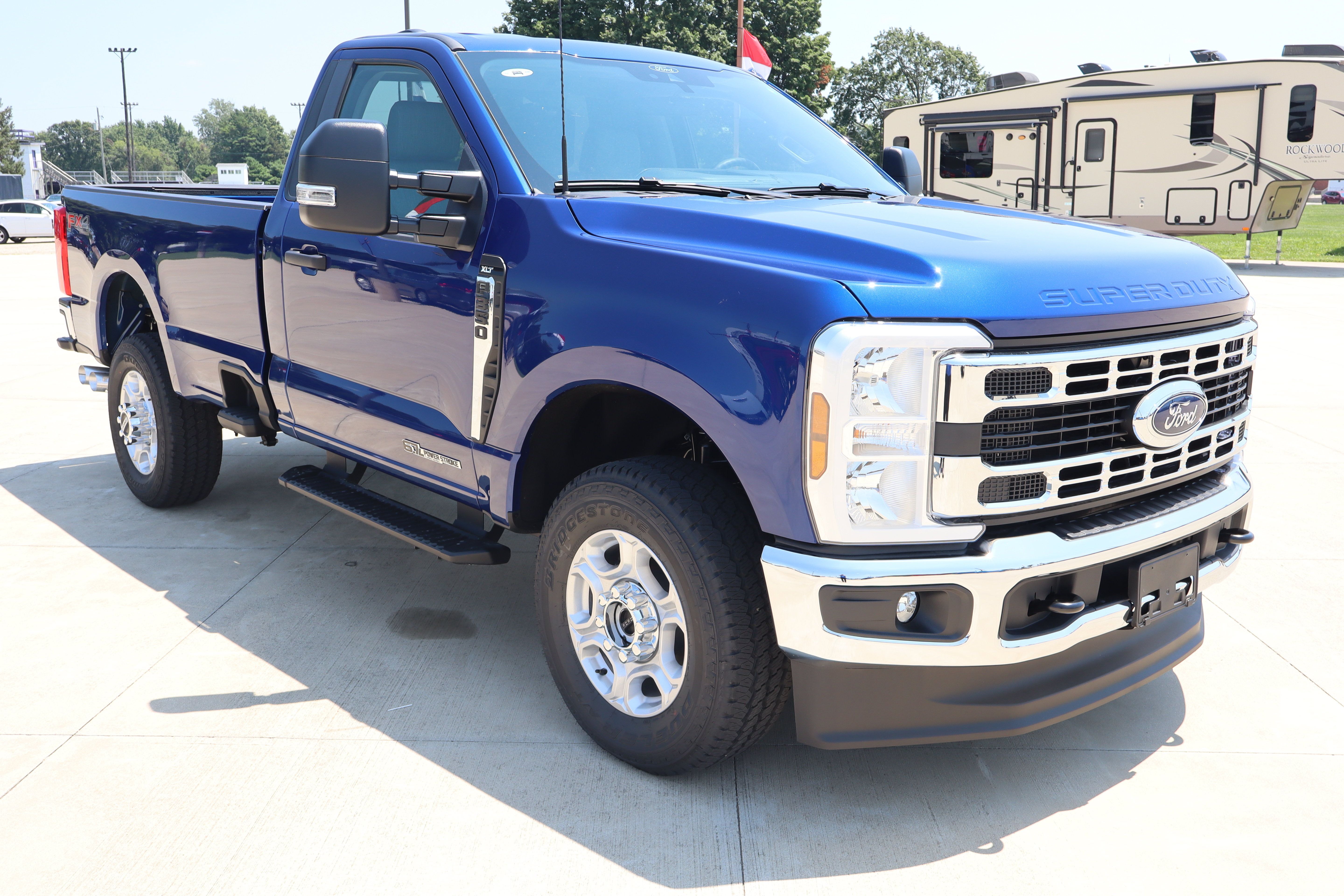 New 2026 Ford F350 XLT w/ FX4 Off-Road Package AWD/4WD image 3