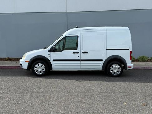 Used 2013 Ford Transit Connect XLT FWD image 2